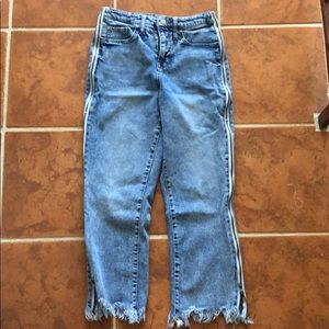 Classic “Mom” Jeans w/Zipper Sides